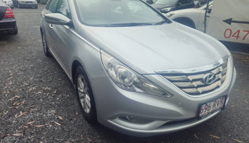 2011 Hyundai i45 active luxurious auto sedan 3.jpg